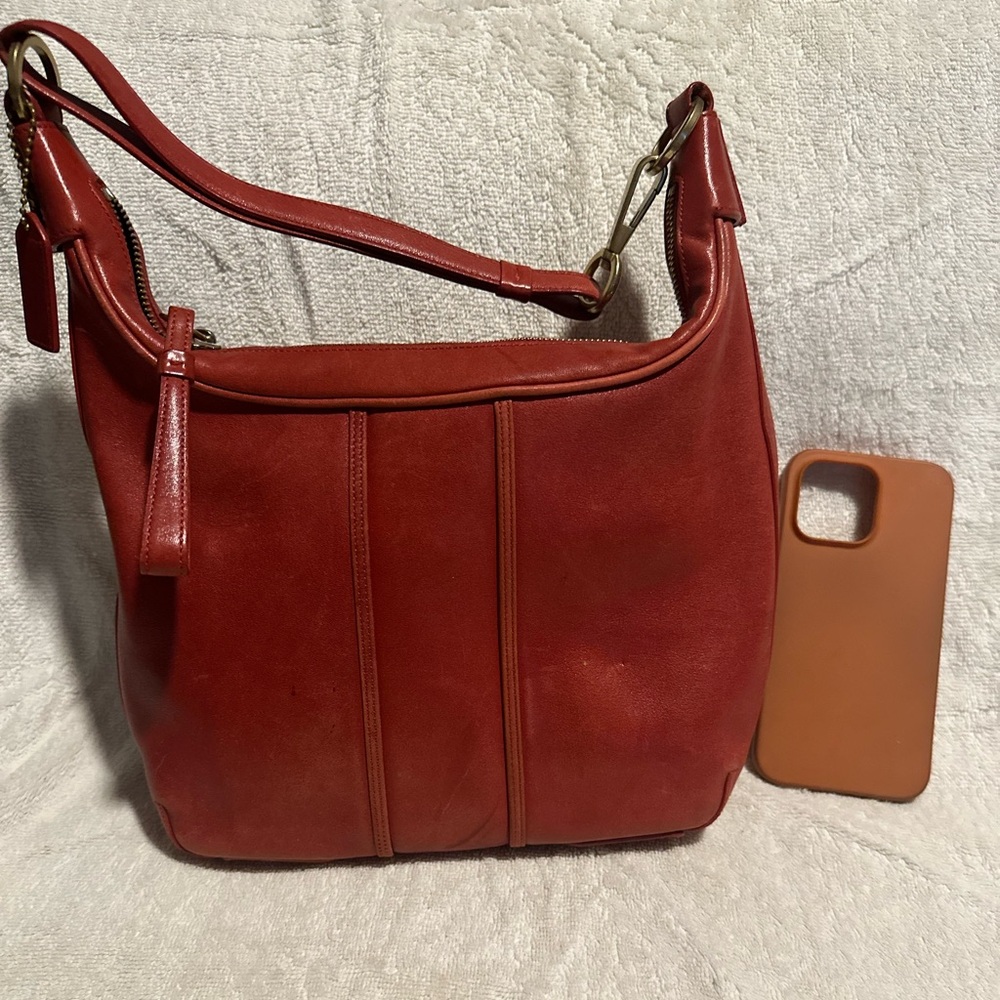 The Vintage Coach 6950 Amanda Hobo Bag